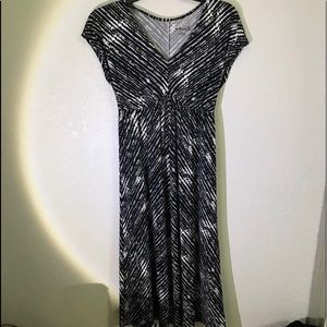 Black & White Abstract Print Maxi Dress